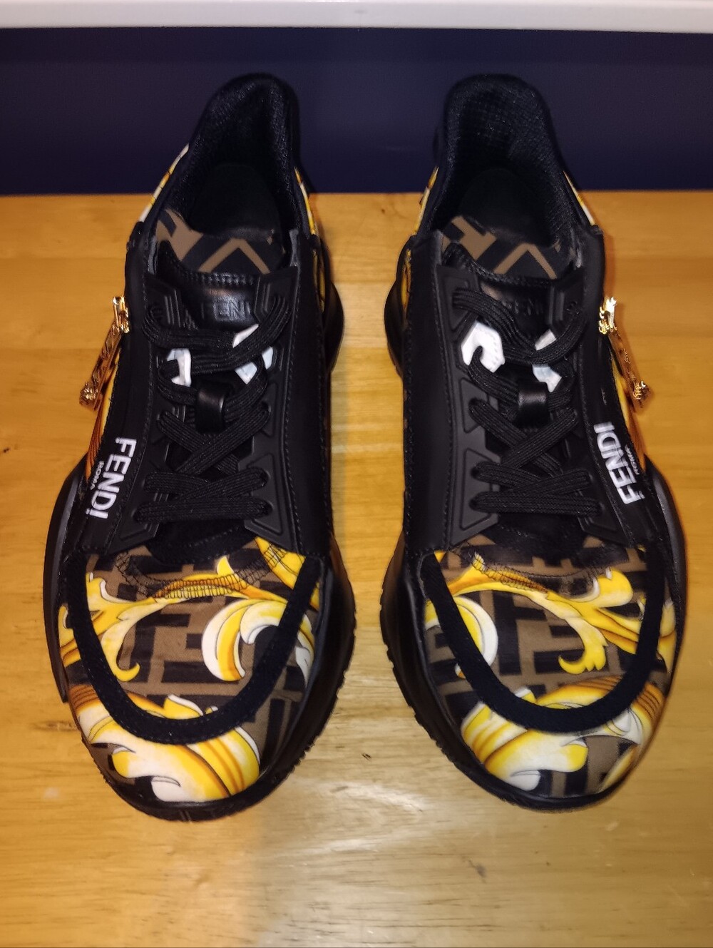 Fendace Rare Fendi Versace Colab Zucca Sneakers Size 7